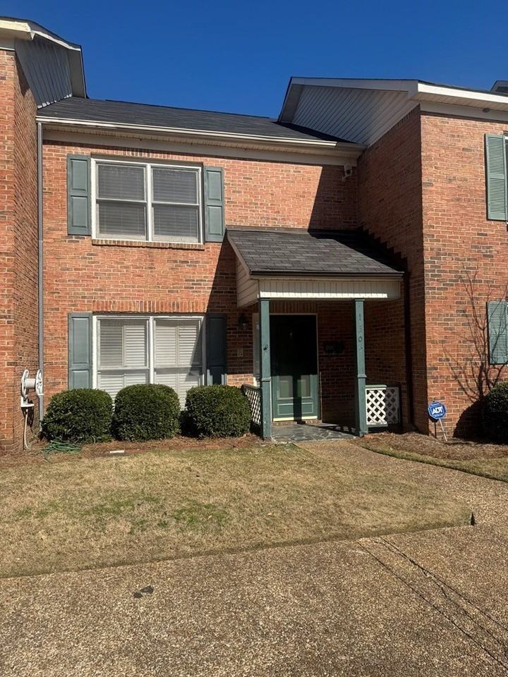 1309 10th St - Photo 2 of 13