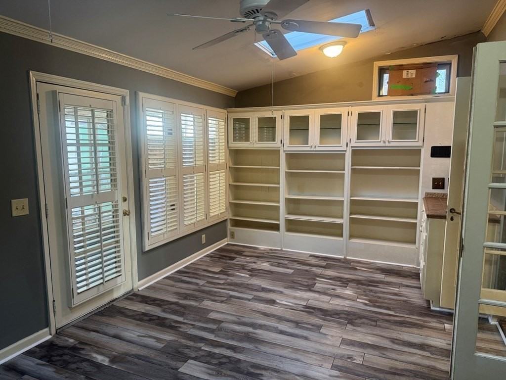 1309 10th St - Photo 6 of 13