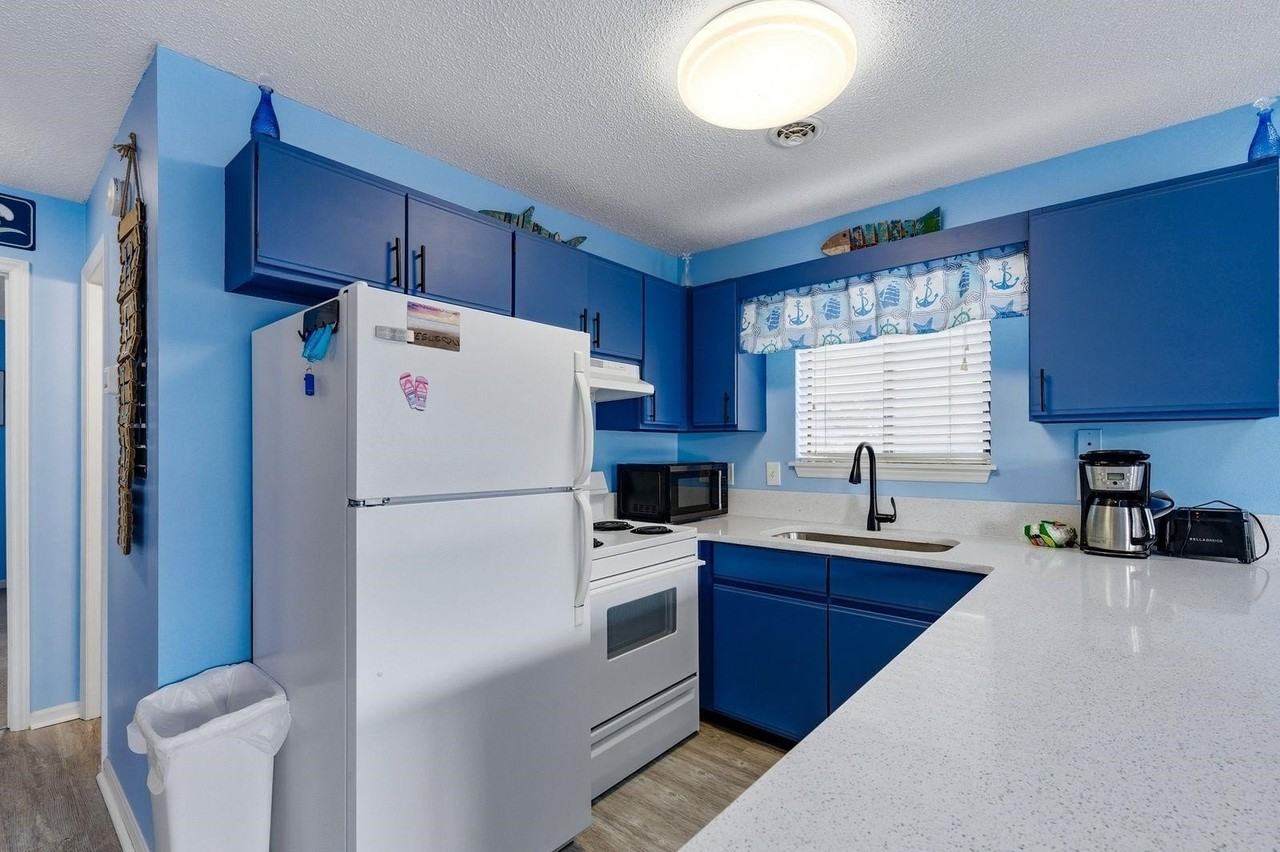 3700 Golf Colony Ln - Photo 4 of 27