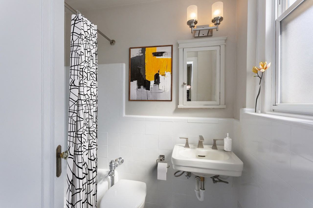 The Novelist - Photo 7 of 21