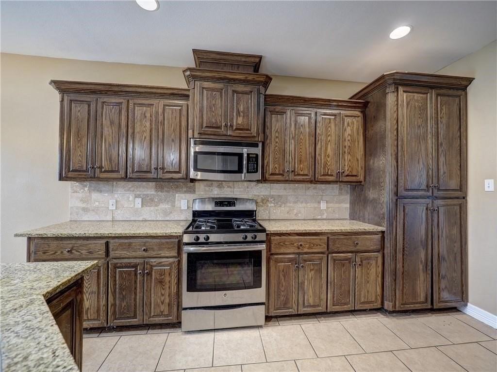 1125 Fallow Ln - Photo 7 of 30