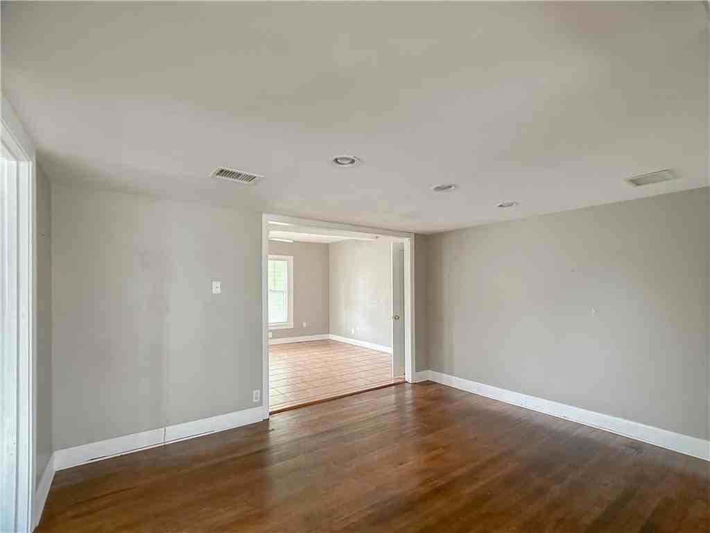 449 Eldon Dr Apt A #A - Photo 4 of 12