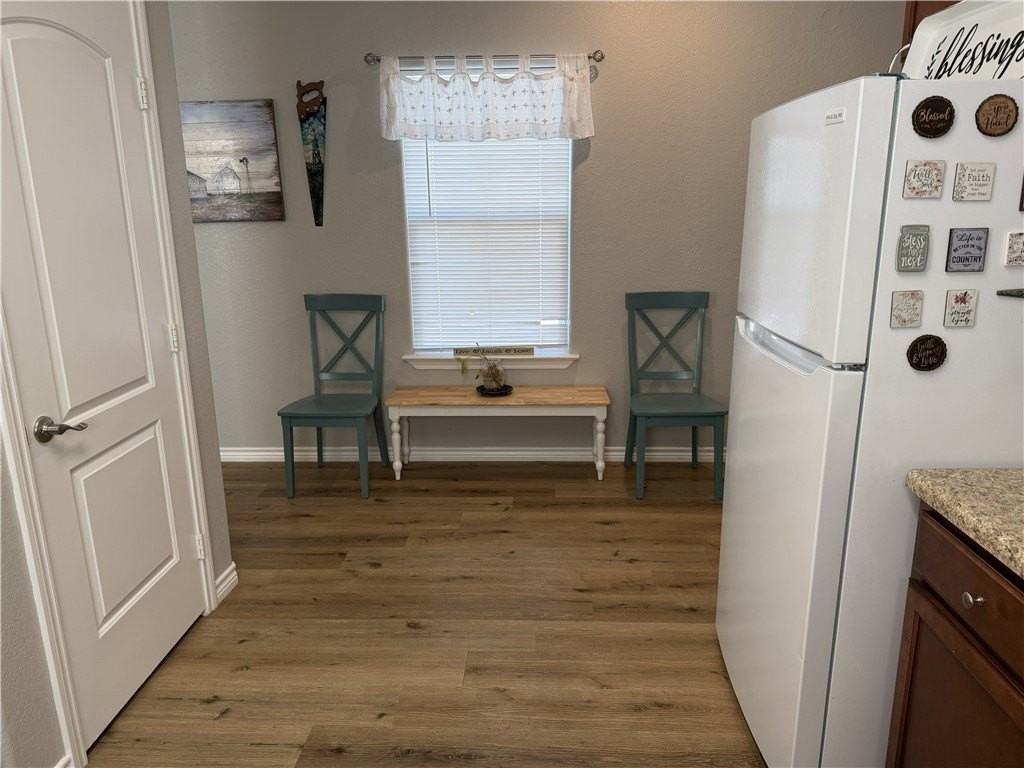 1109 W Nelson Ave - Photo 5 of 11