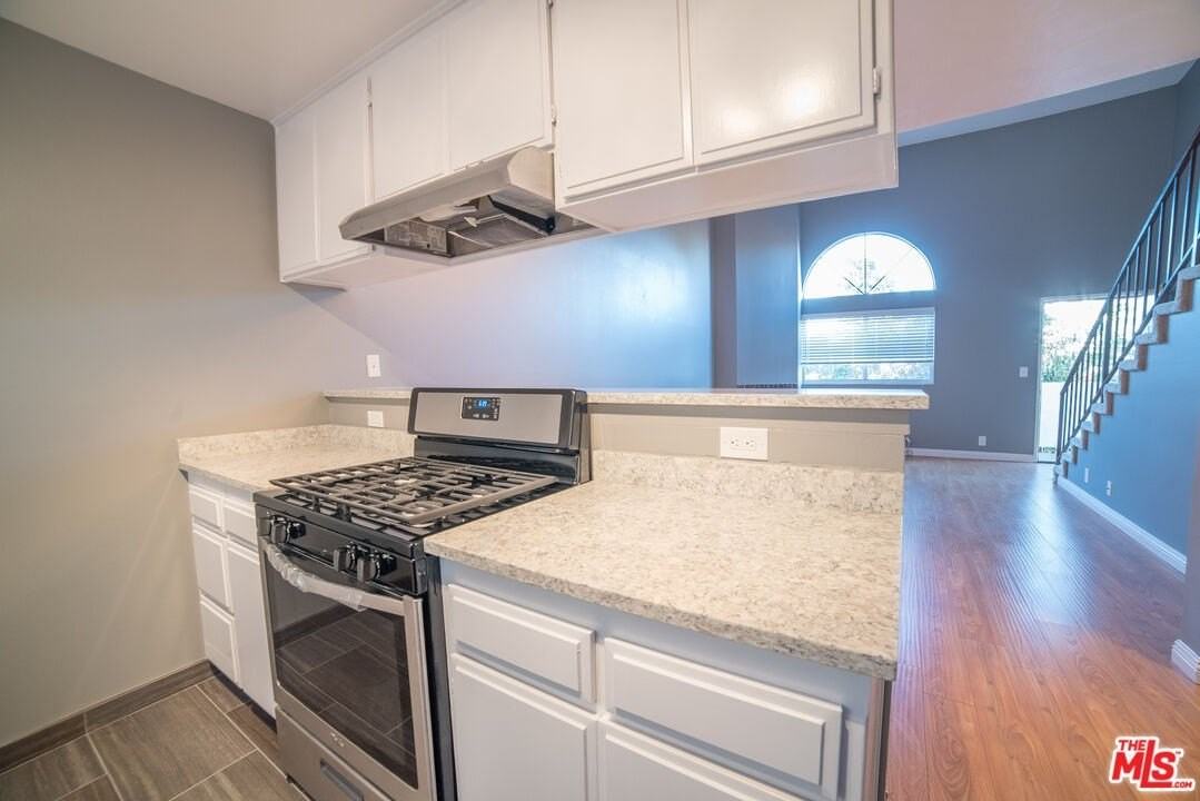 3970 Moore St Apt 5 #5 - Photo 3 of 10