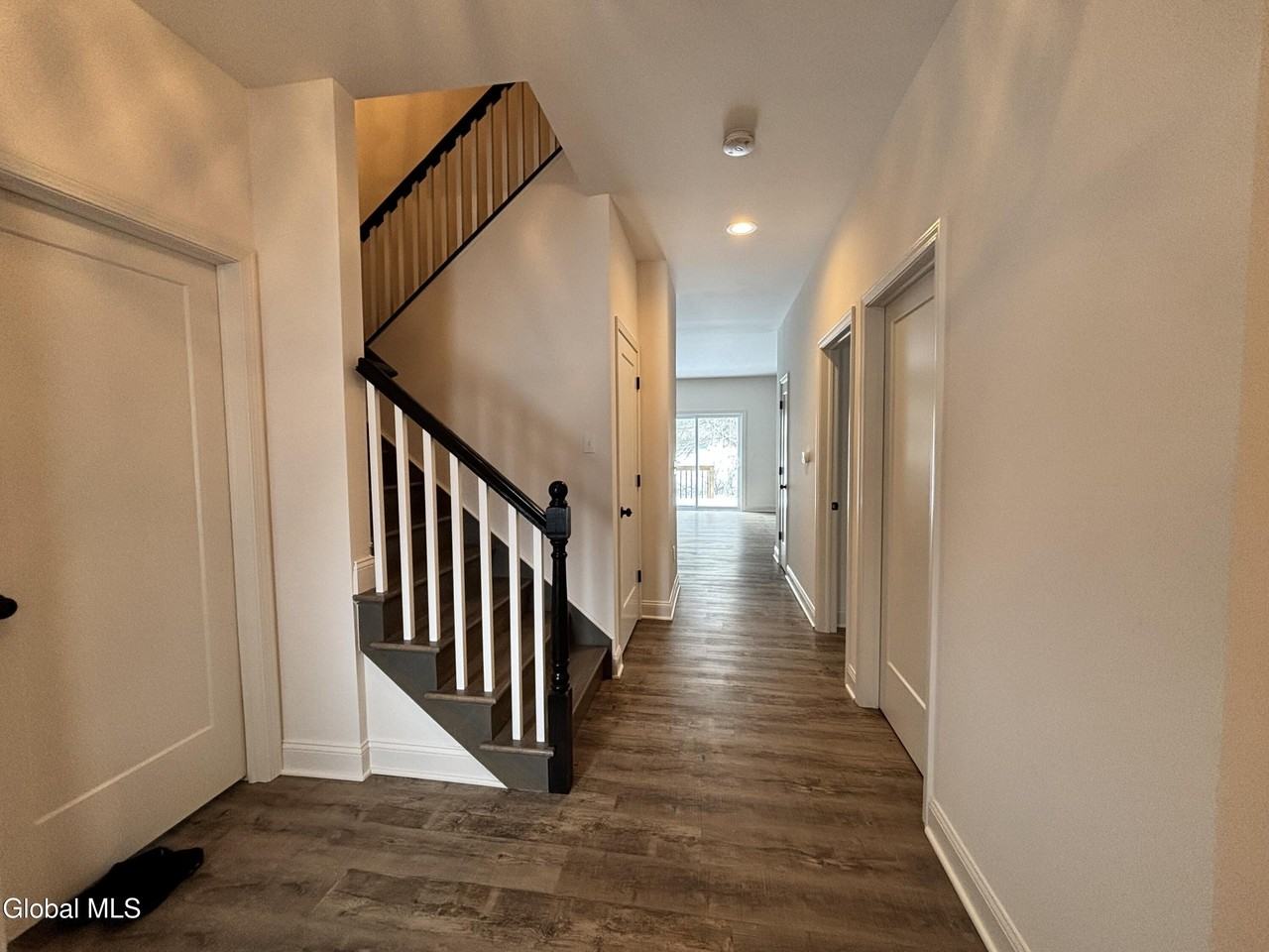 587A Grooms Rd - Photo 5 of 34