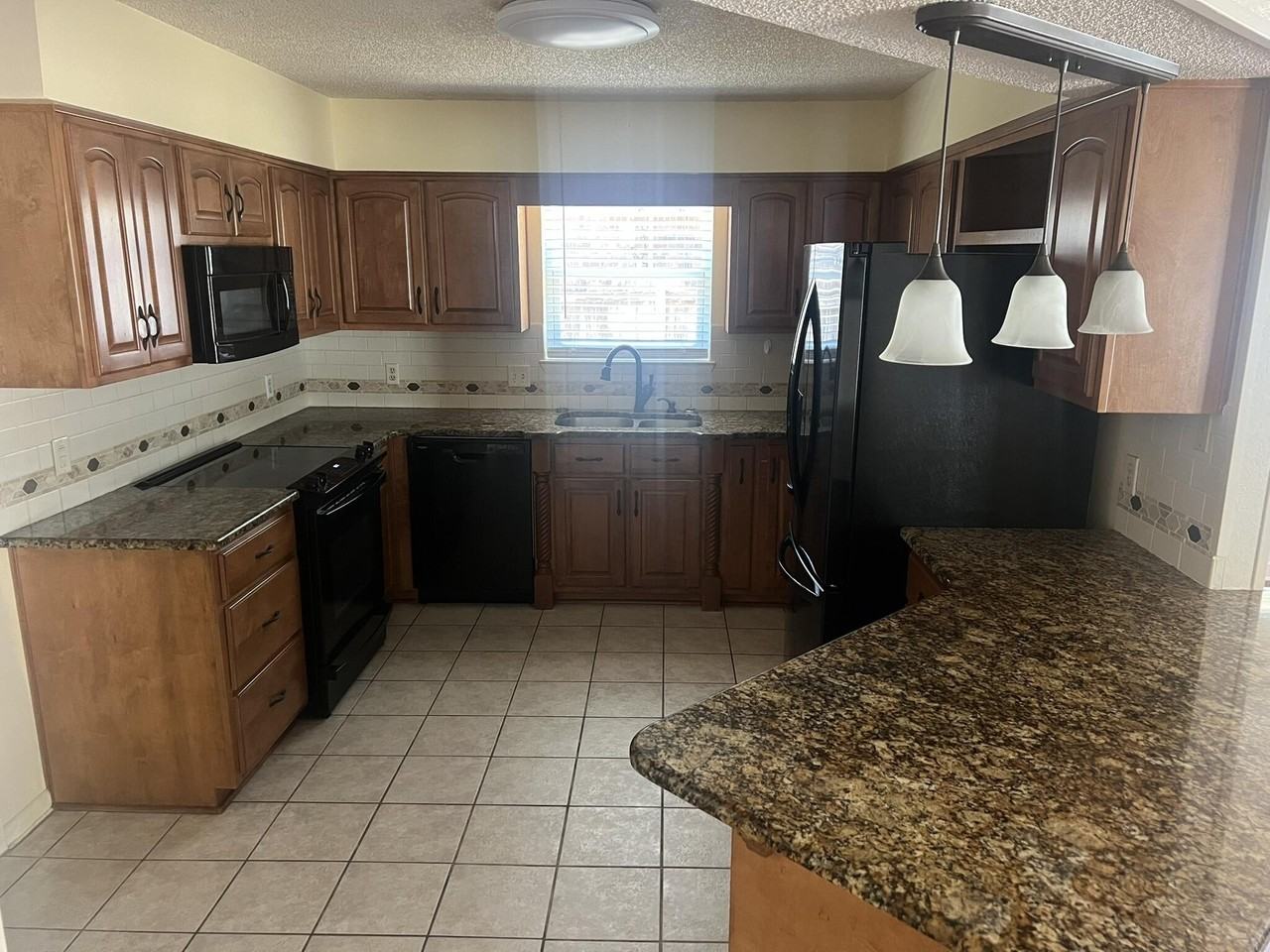 129 12th Ave - Photo 3 of 20