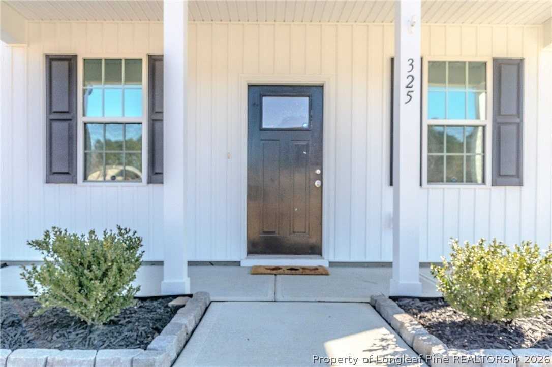 325 Ray Byrd Rd - Photo 2 of 26