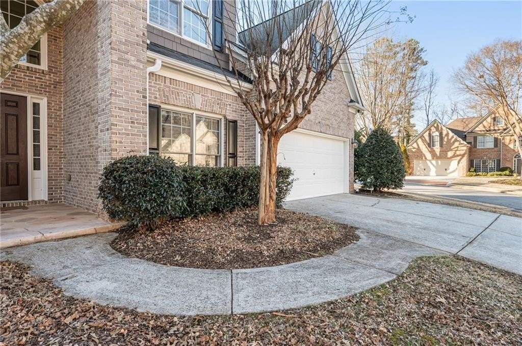 2050 Willshire Gln - Photo 6 of 50