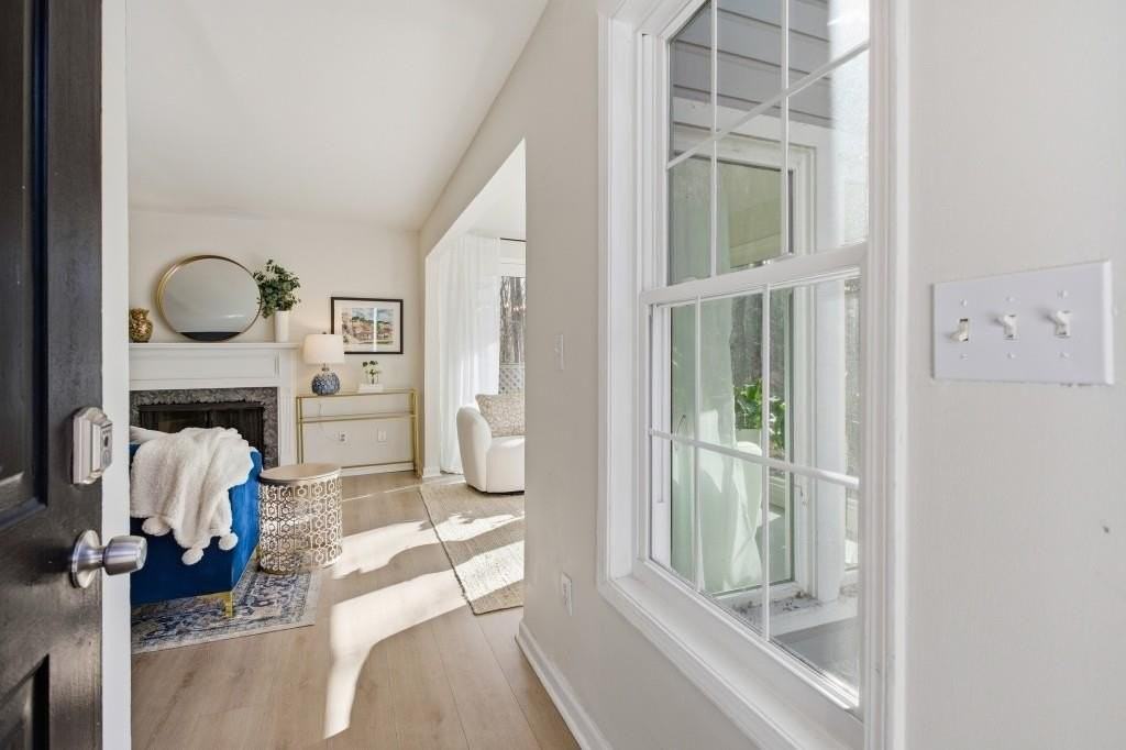 1407 Vicksburg Pl - Photo 3 of 23