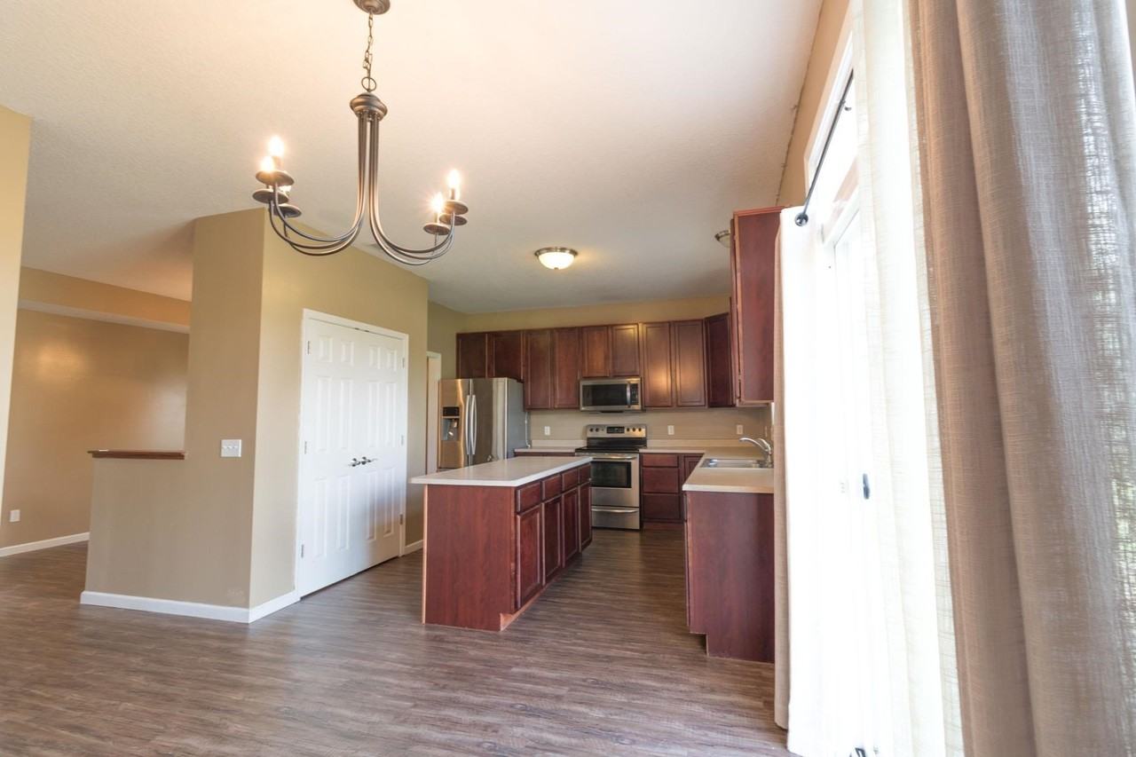 4830 Pocono Crossing Crossing - Photo 5 of 9