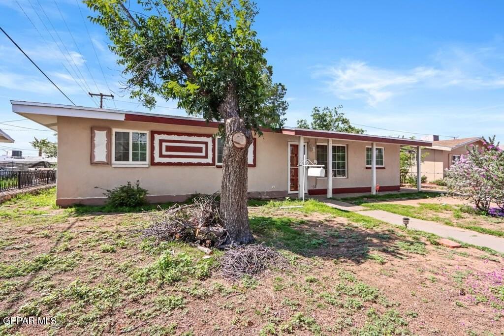 5736 Sun Valley Dr - Photo 3 of 19