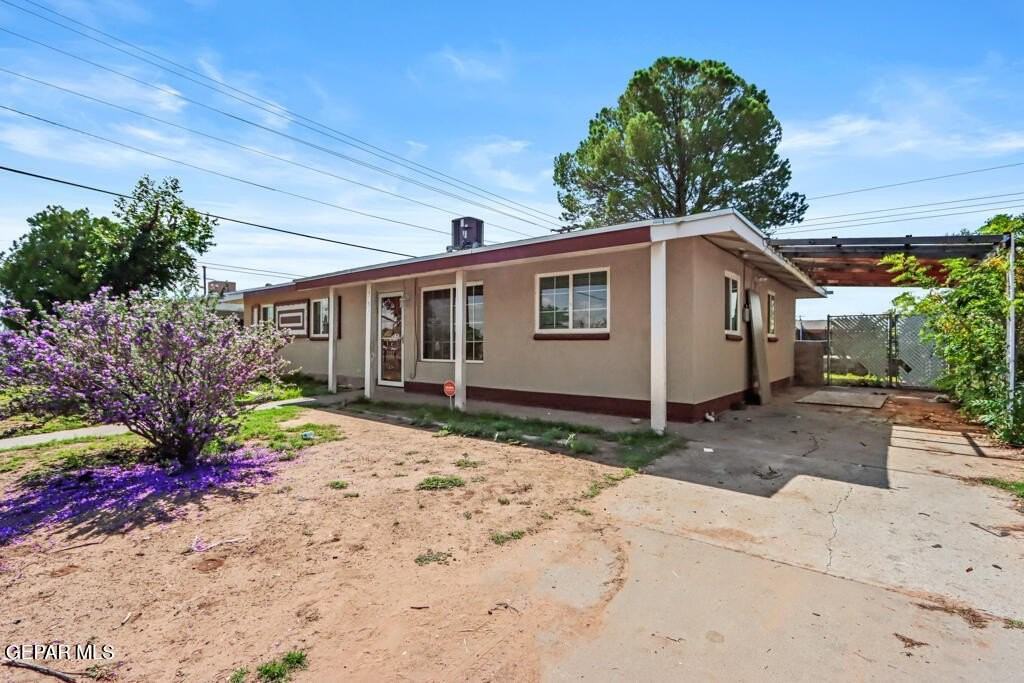 5736 Sun Valley Dr - Photo 4 of 19