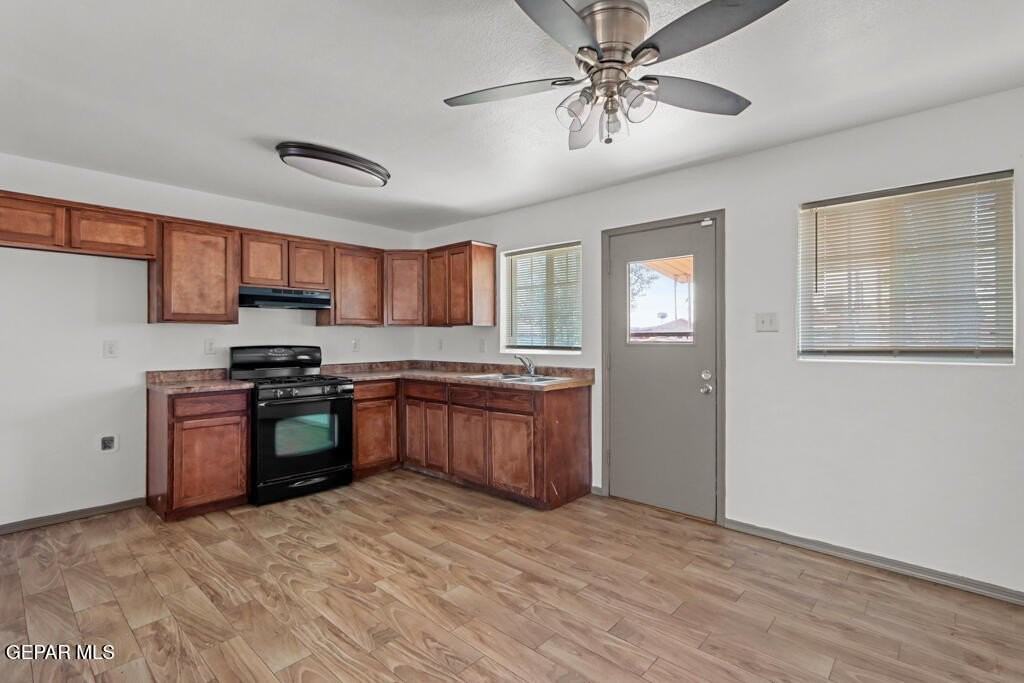 5736 Sun Valley Dr - Photo 7 of 19