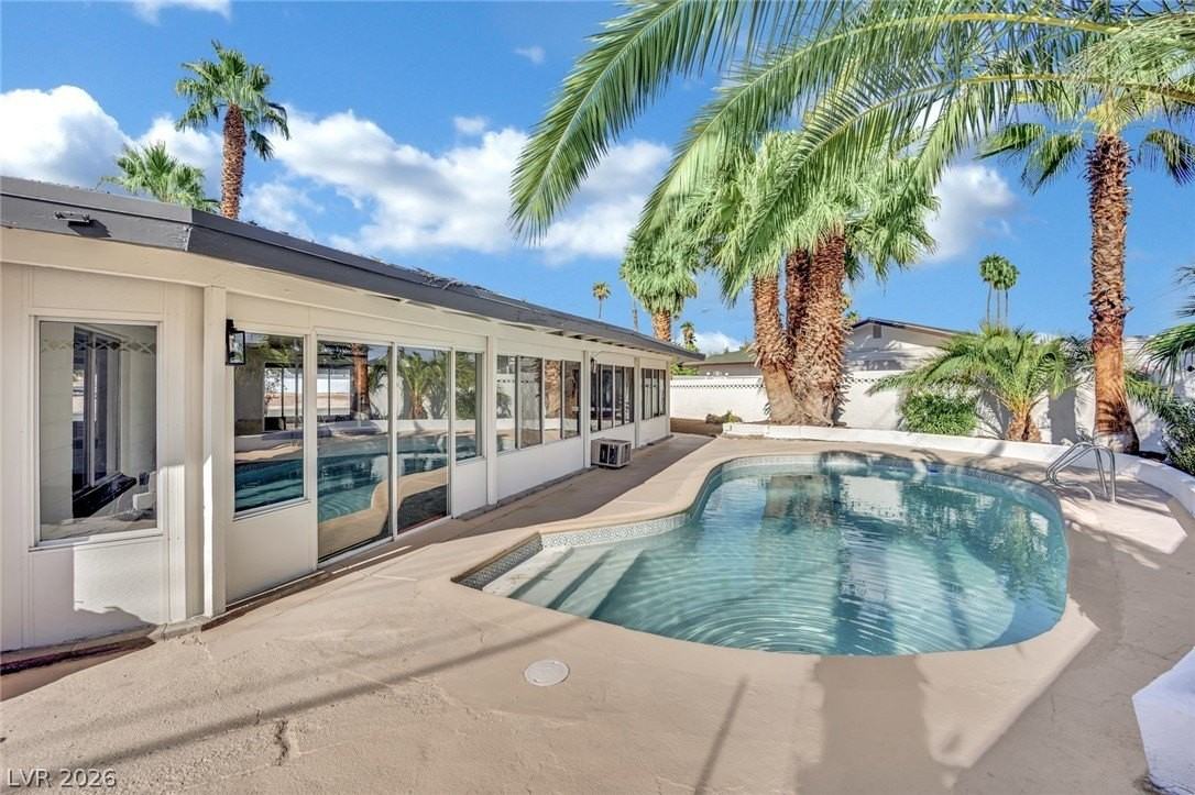 2325 Sombrero Dr - Photo 3 of 42