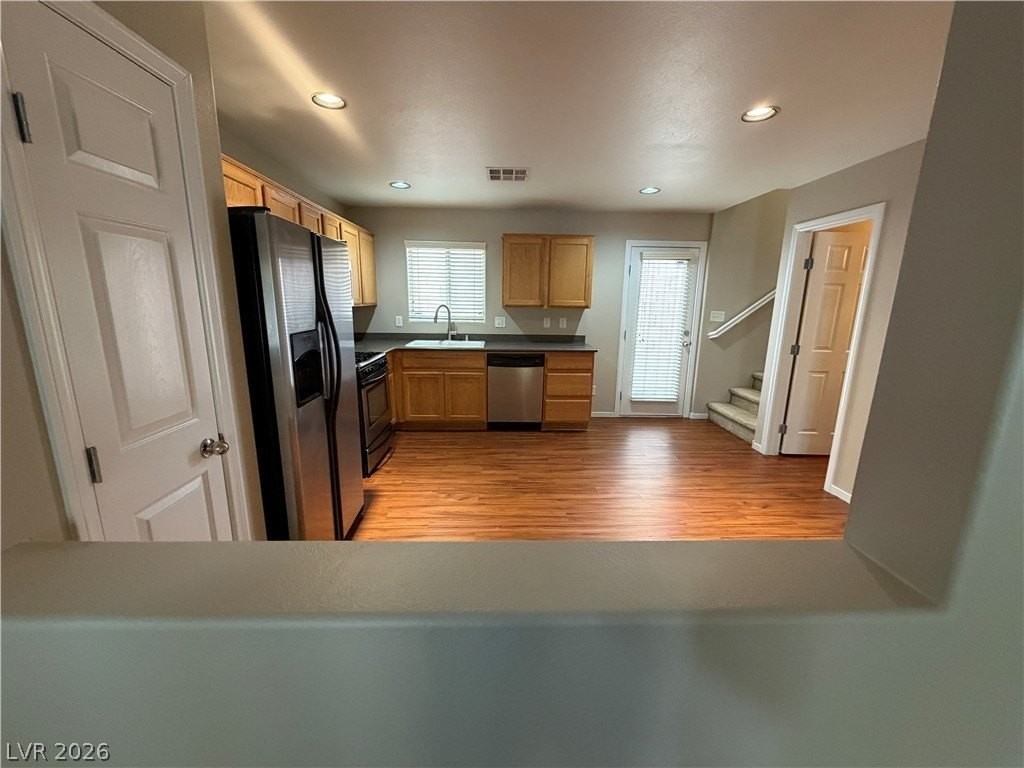 6912 Smiling Cloud Ave - Photo 5 of 37