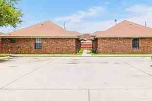 241 E 19th St Apt 2 #2 - Photo 1 of 1