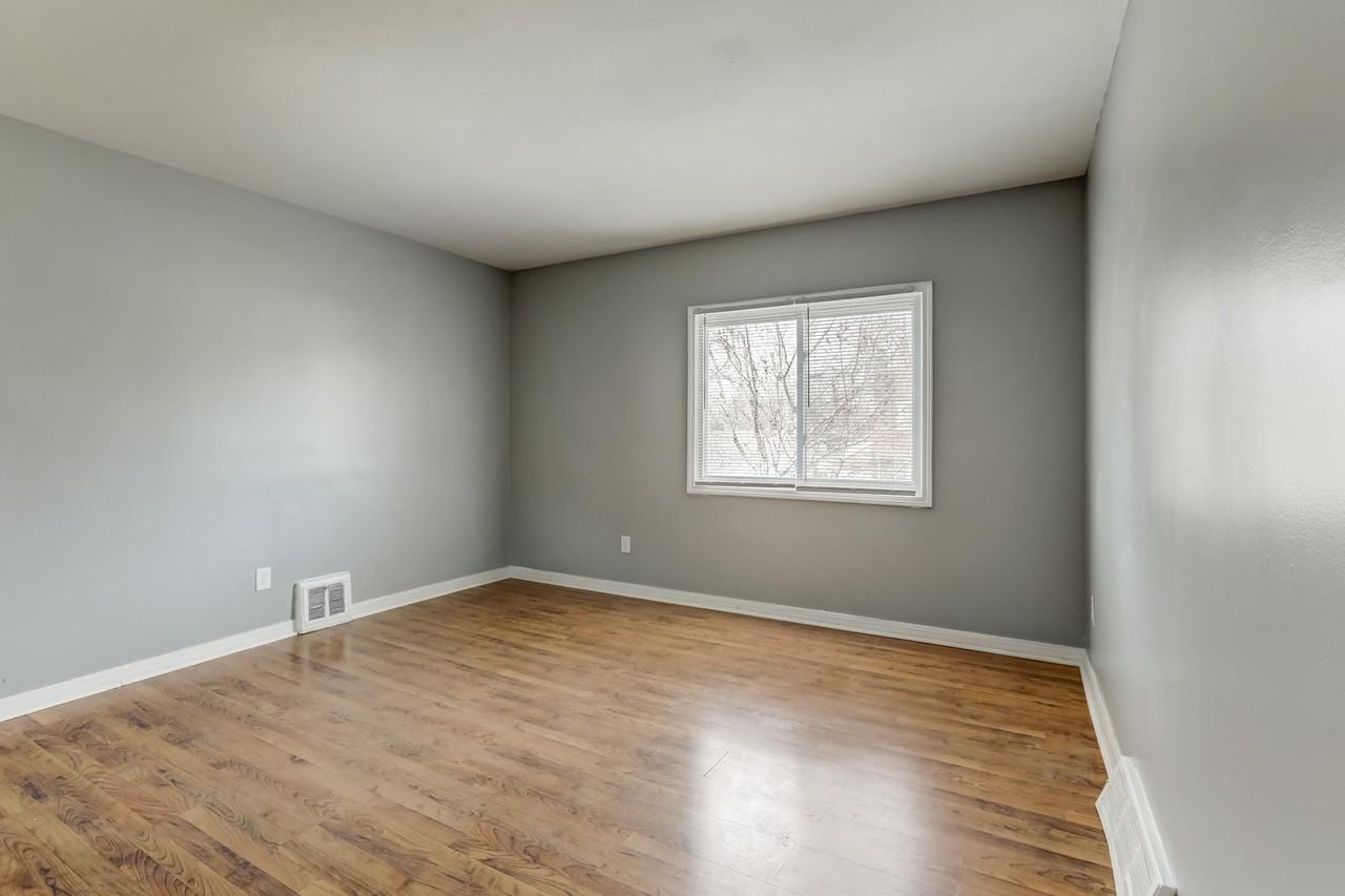 7228 Chalmers Avenue unit: Upper - Photo 2 of 10