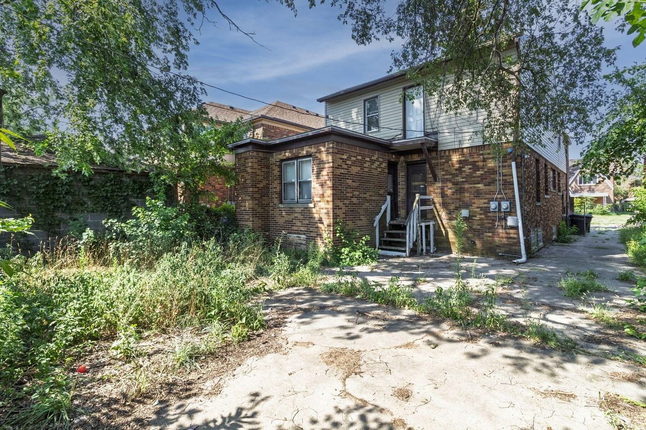 17328 Indiana St Unit 2 #2 - Photo 4 of 21