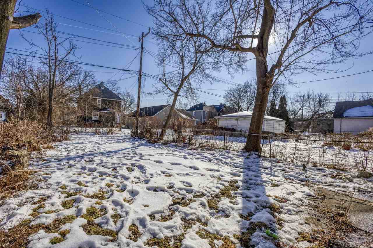 550 Mount Vernon St - Photo 2 of 22