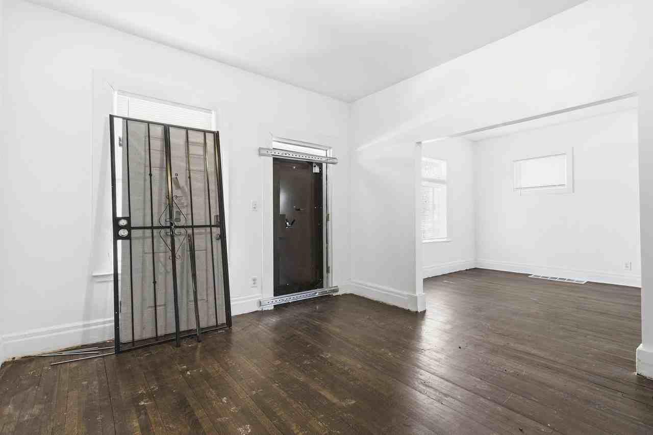 550 Mount Vernon St - Photo 5 of 22