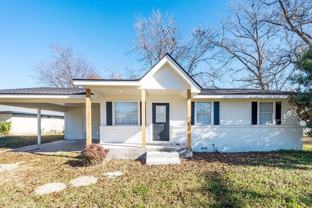 208 N Coleman St - Photo 1 of 1