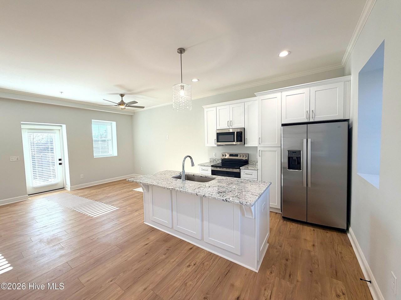 99 N Main St Unit D #D - Photo 5 of 9