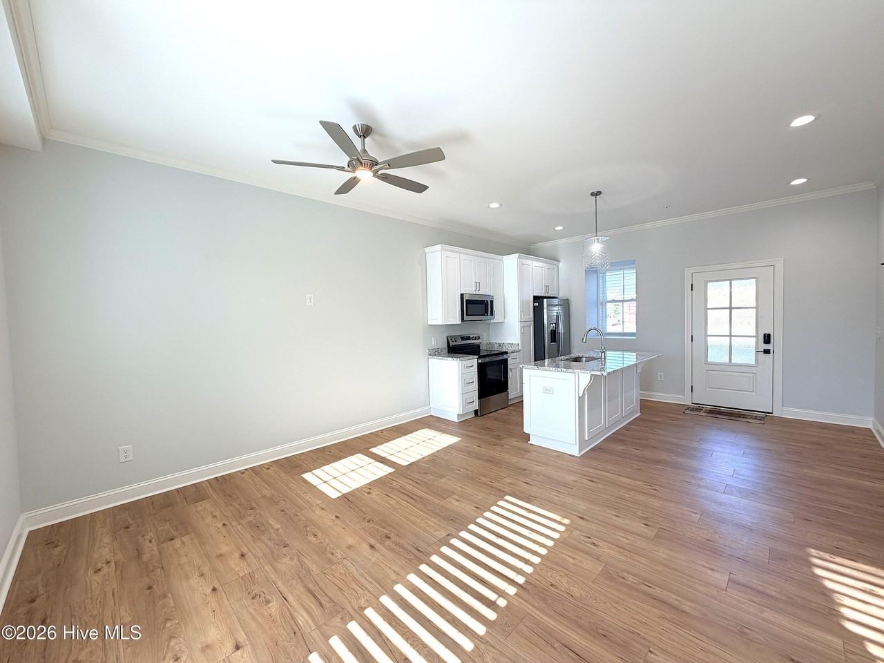 99 N Main St Unit D #D - Photo 7 of 9