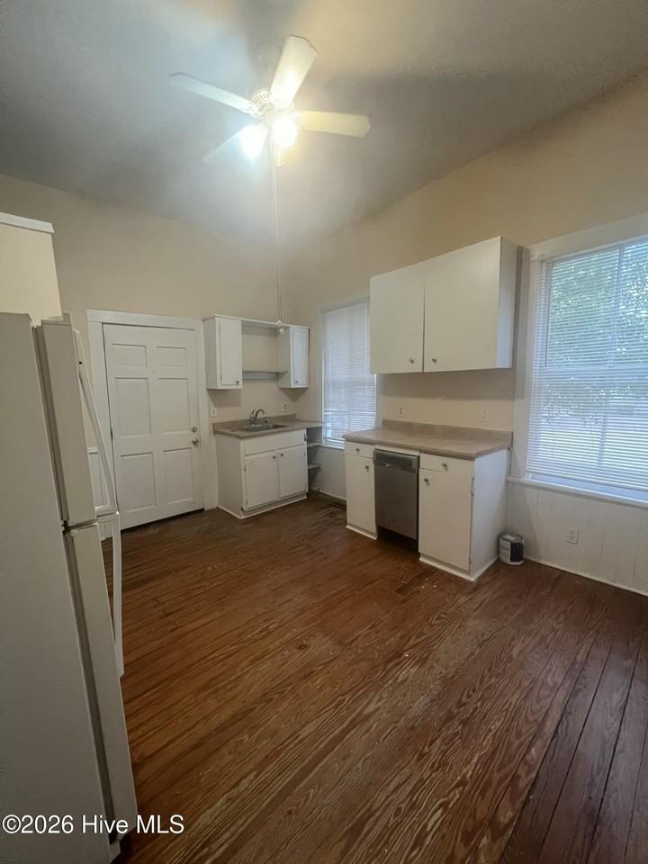 401 N 5th Ave Unit A #A - Photo 5 of 15