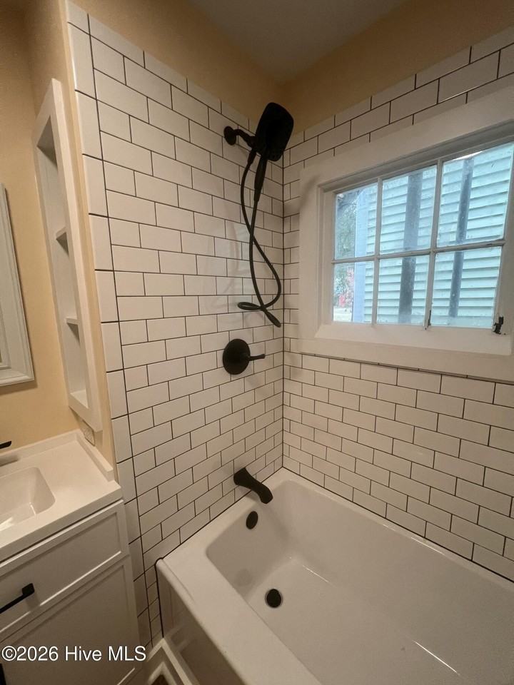 401 S 5th Ave Unit C #A - Photo 2 of 13