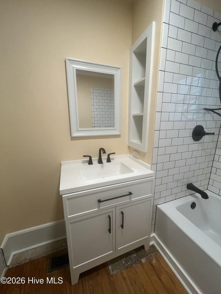 401 S 5th Ave Unit C #A - Photo 3 of 13