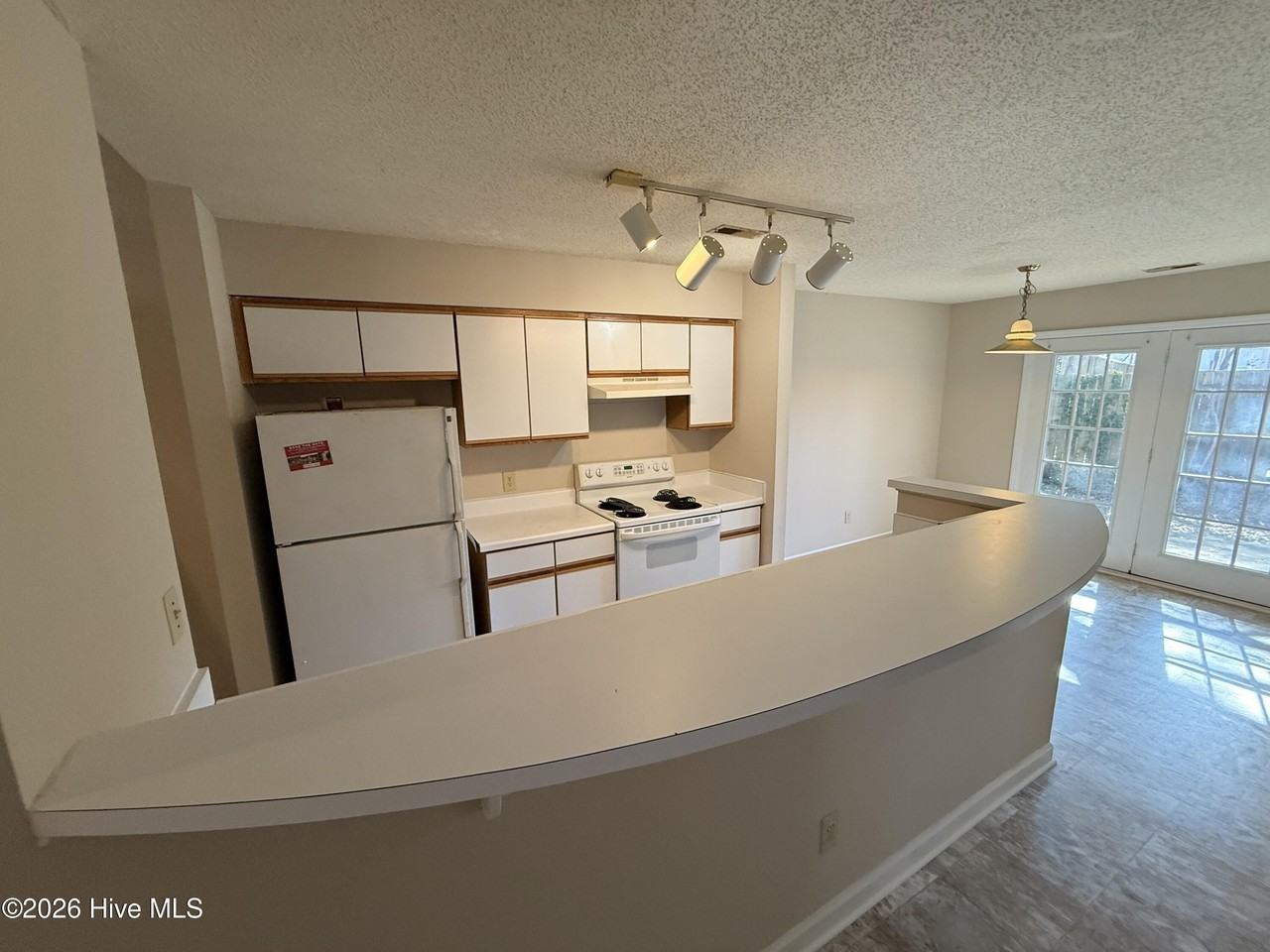 1798 Scarborough Rd - Photo 3 of 12