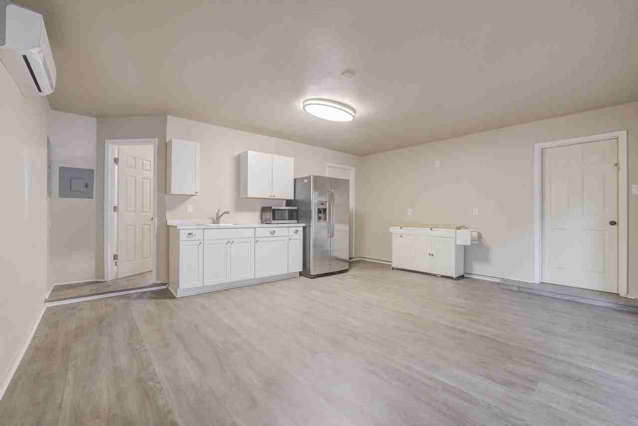 5303 Shady Oaks Cir - Photo 5 of 10