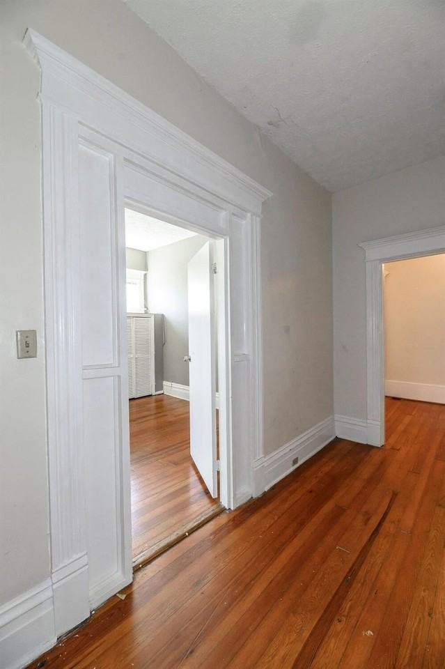 348 Woodland Ave Unit 1 #1 - Photo 5 of 18