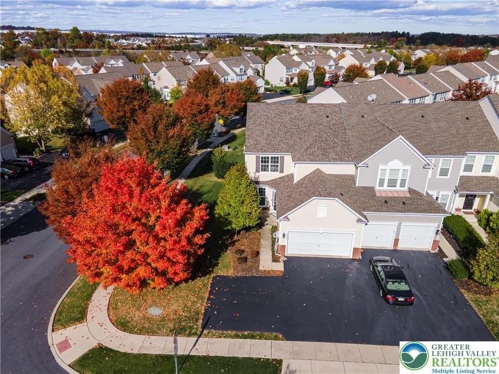 8524 Mayfair Ct - Photo 2 of 47