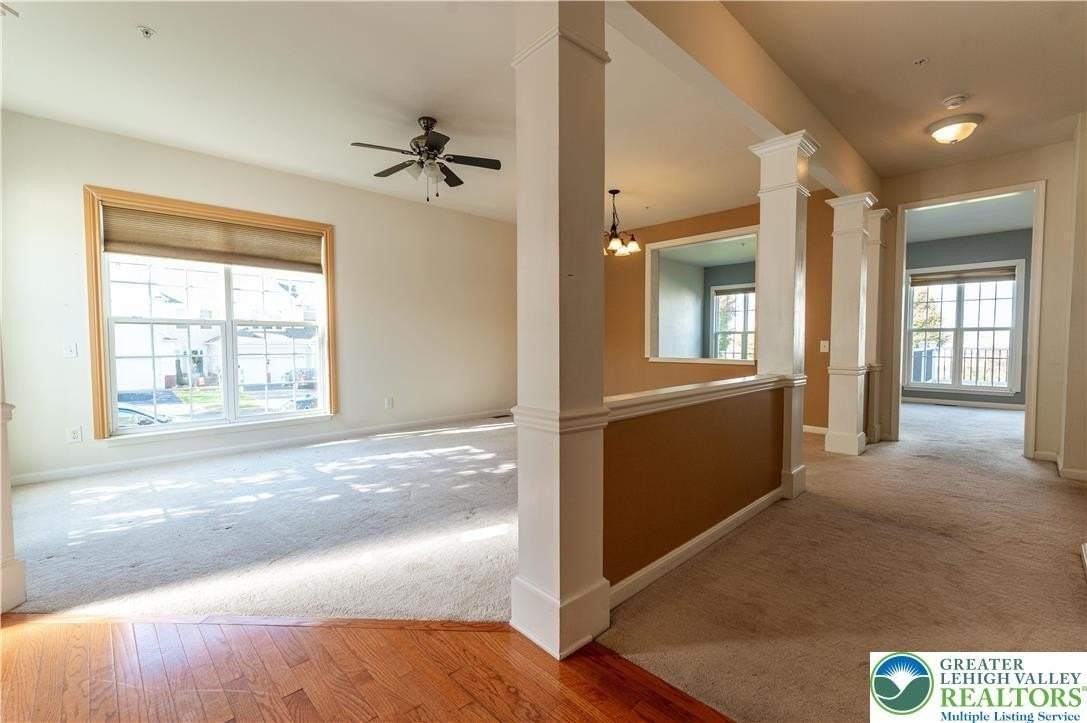 8524 Mayfair Ct - Photo 4 of 47