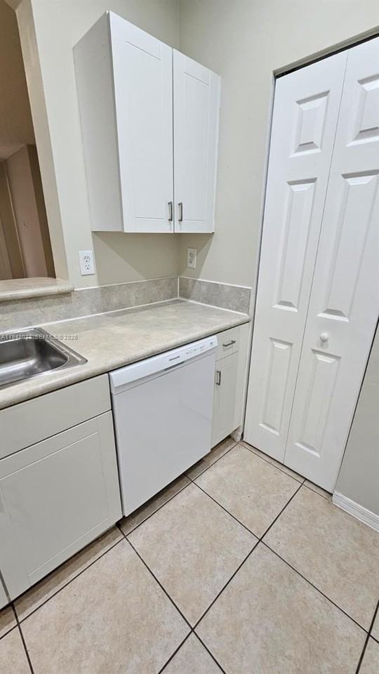 4210 Ne 22nd Dr #4210 - Photo 6 of 30