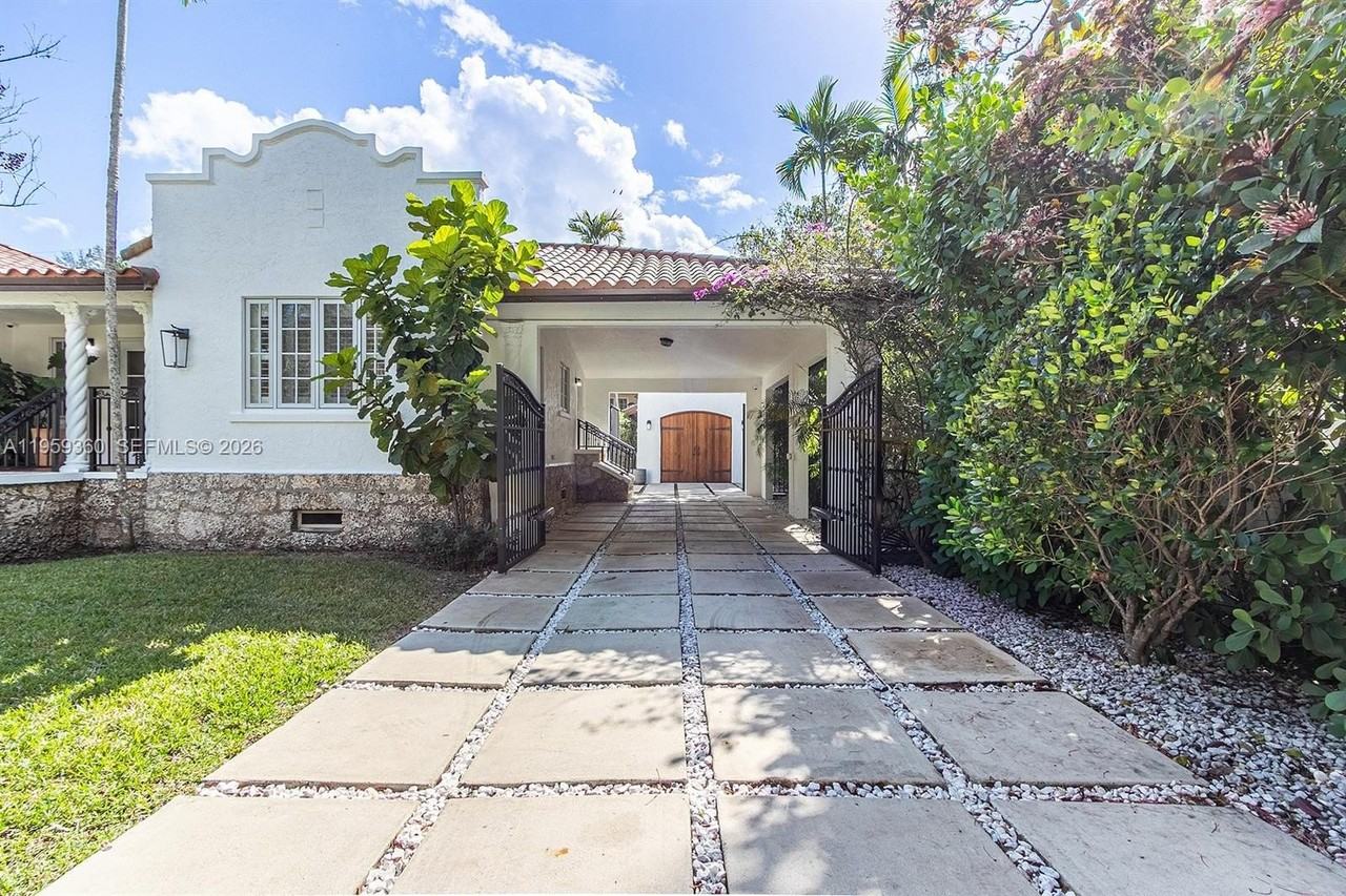 428 Giralda Ave - Photo 5 of 50