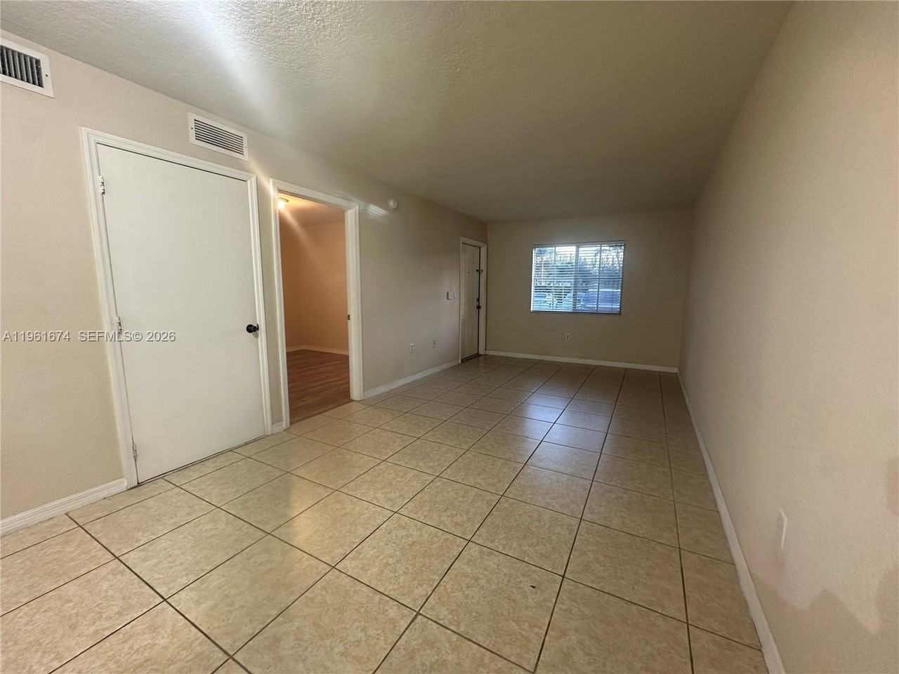 1271 Se 29th St #102-24 - Photo 5 of 6