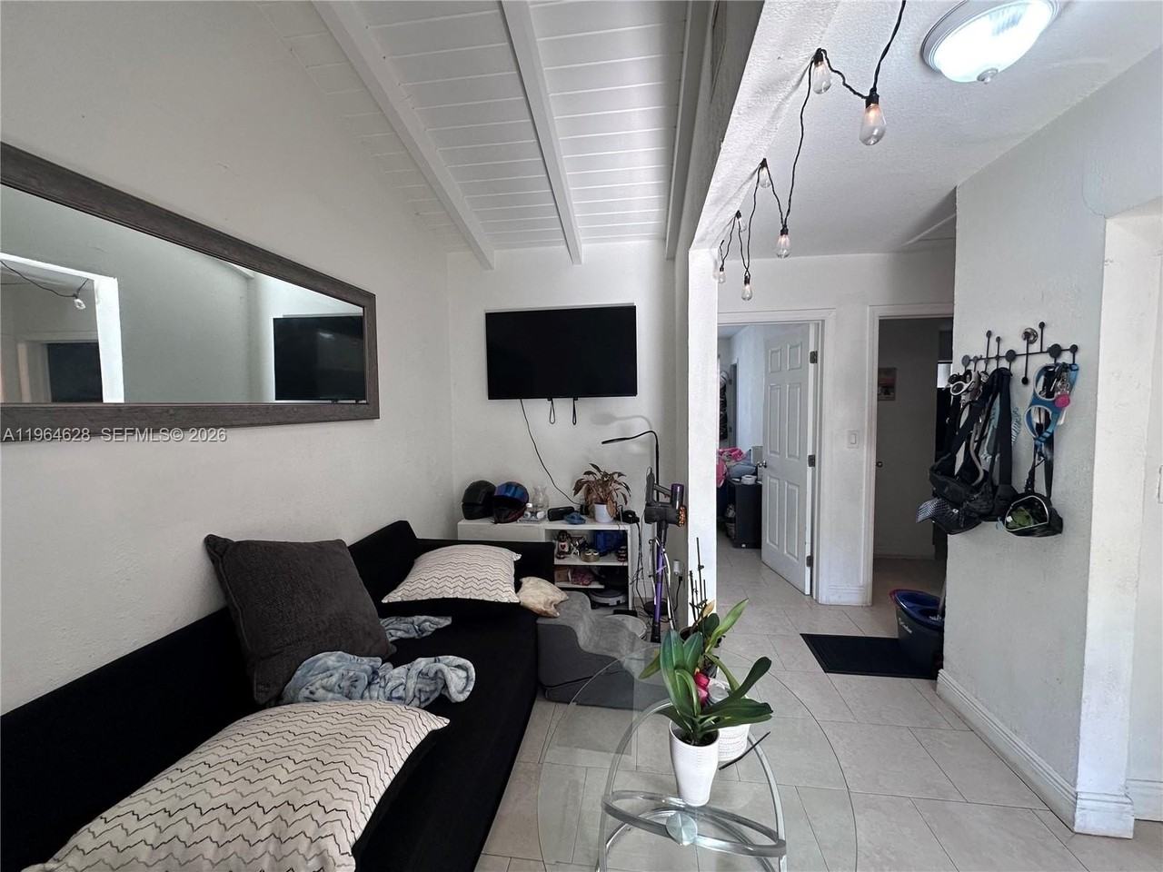 2125 Bay Dr #C - Photo 6 of 9