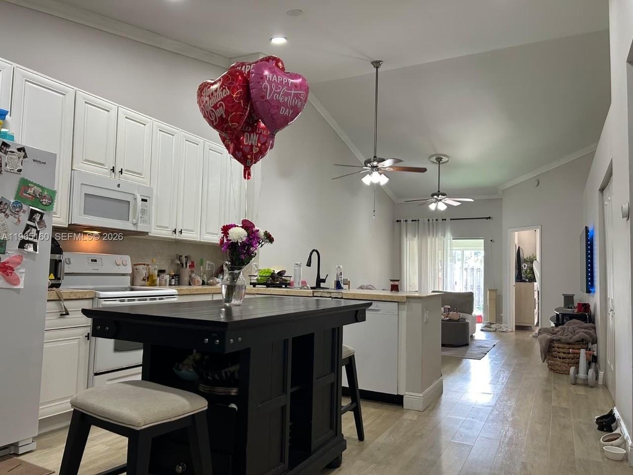 11065 Nw 38th Pl - Photo 5 of 18