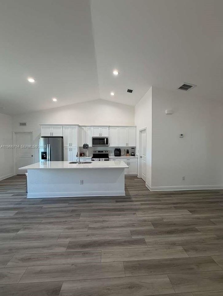 3125 Kapok Cir #3125 - Photo 3 of 11