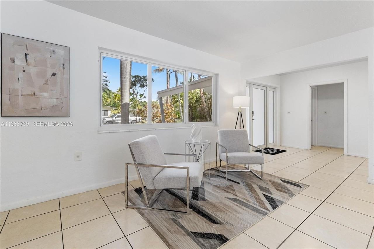 8260 Sw 133rd St - Photo 5 of 26