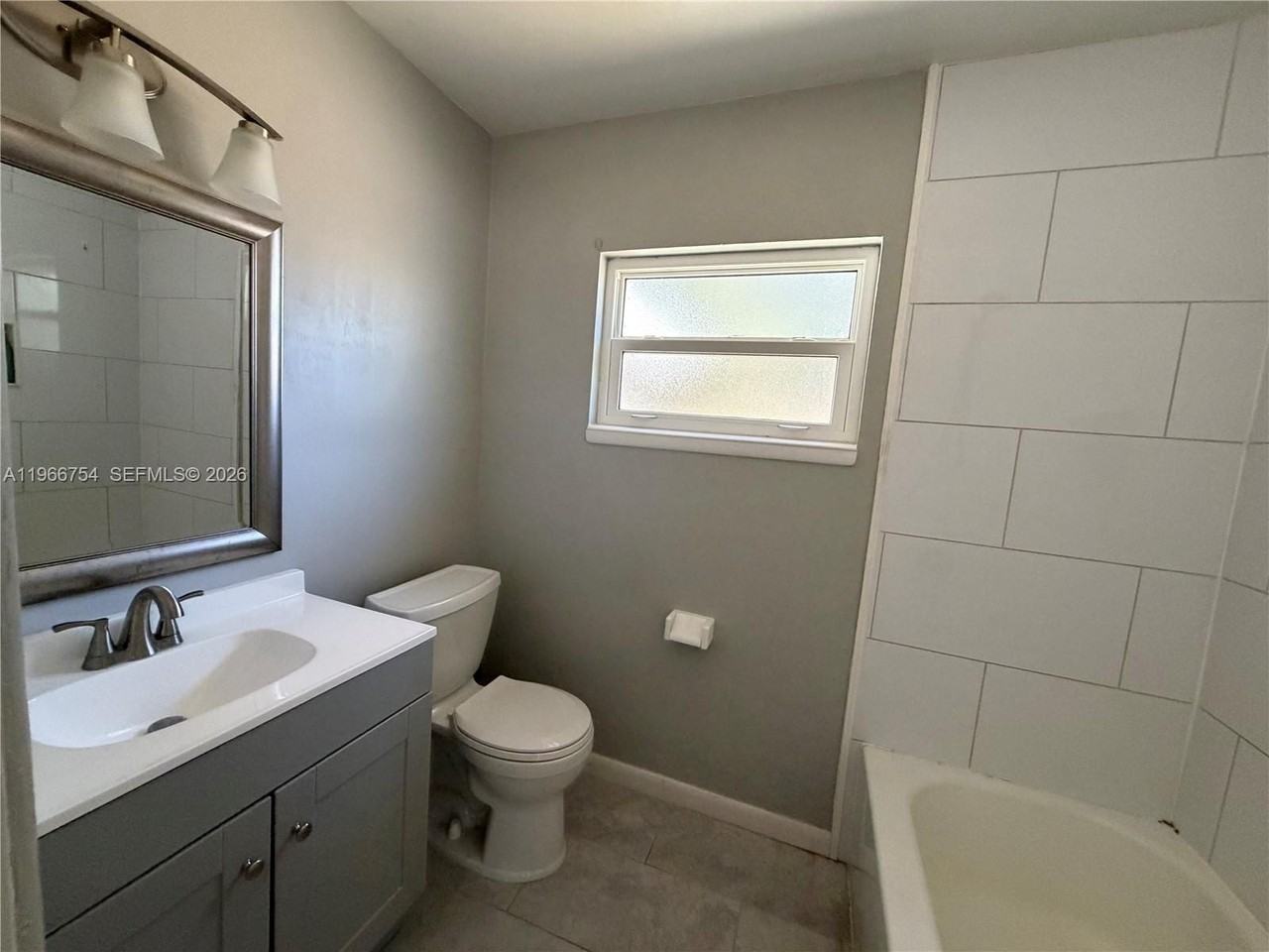 1557 S Clara Ave - Photo 4 of 6