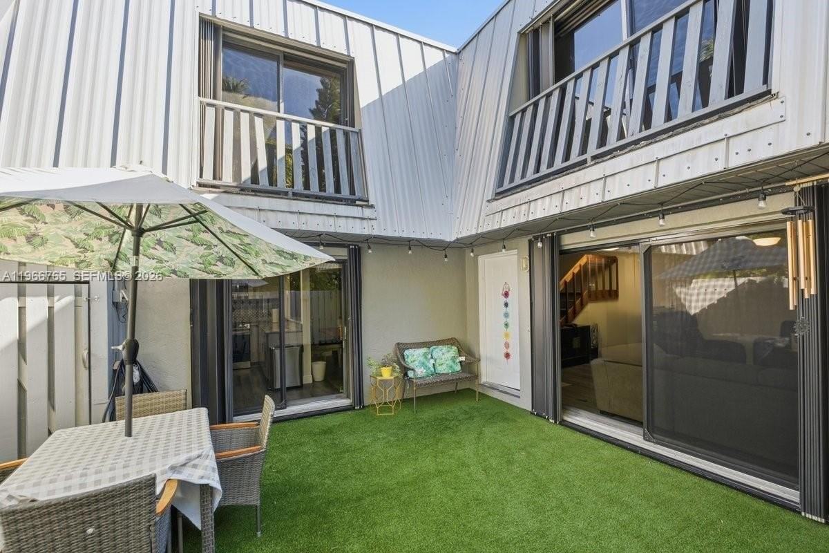 3812 Se Jefferson St #3812 - Photo 2 of 18