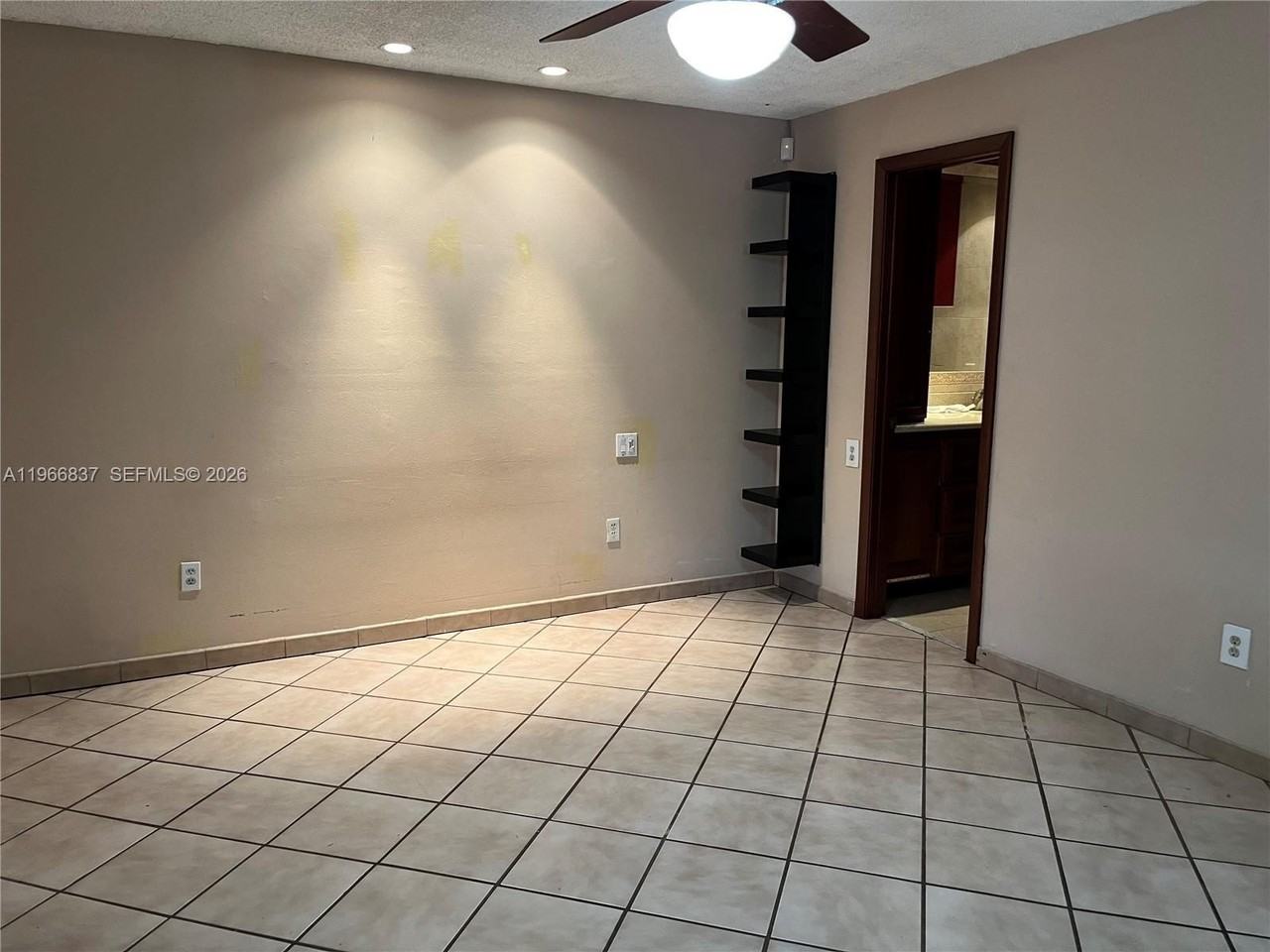 12713 Sw 70th Ln - Photo 6 of 11