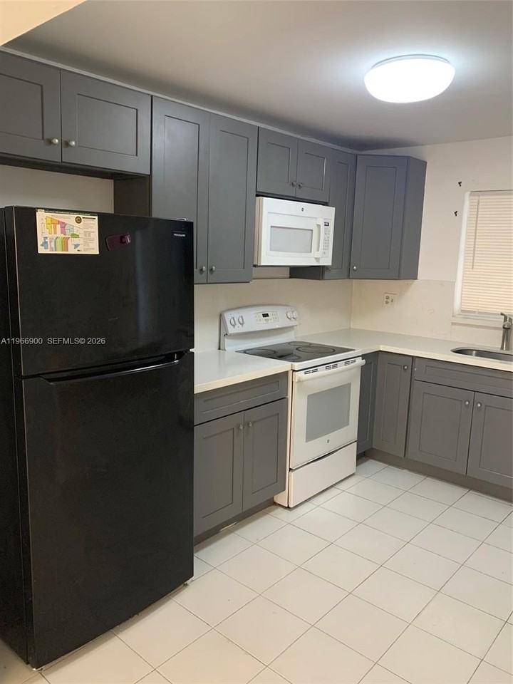 6520 Sw 41st St #6520 - Photo 7 of 19