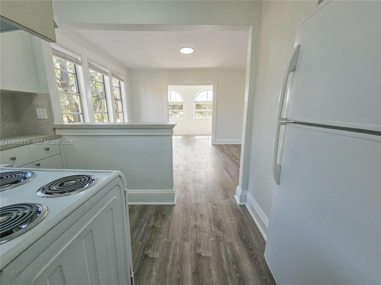 2007 Sw 10th St #3 - Photo 7 of 20