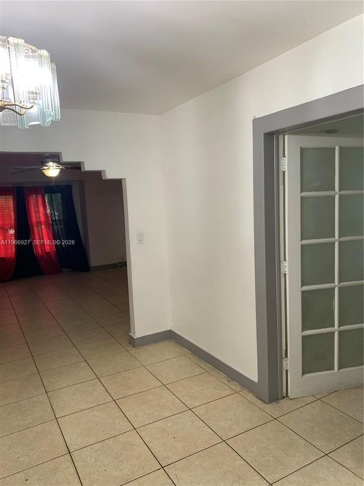 750 Nw 118th St #0 - Photo 3 of 13