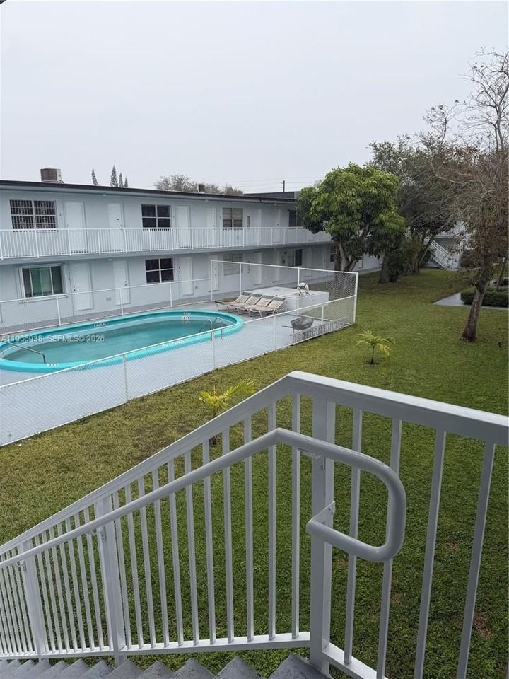 4550 Sw 67th Ave #23 - Photo 3 of 10