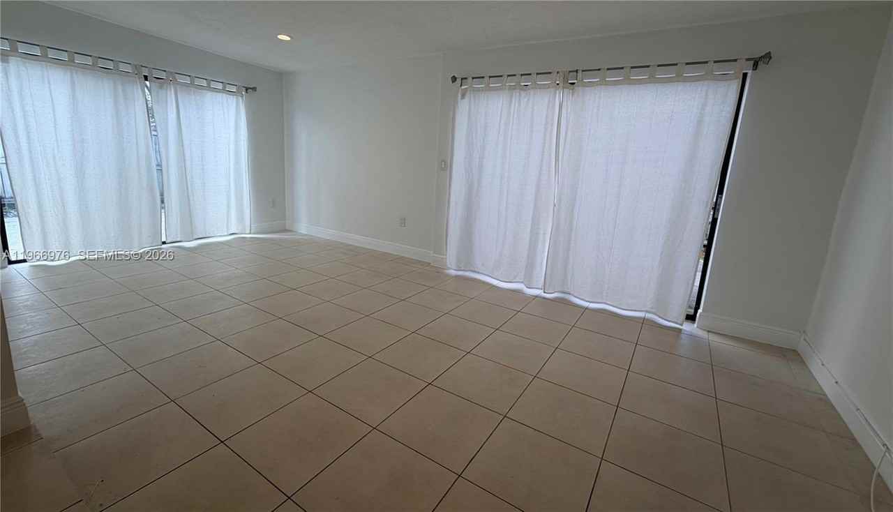 426 Nw 134th Ct - Photo 7 of 20